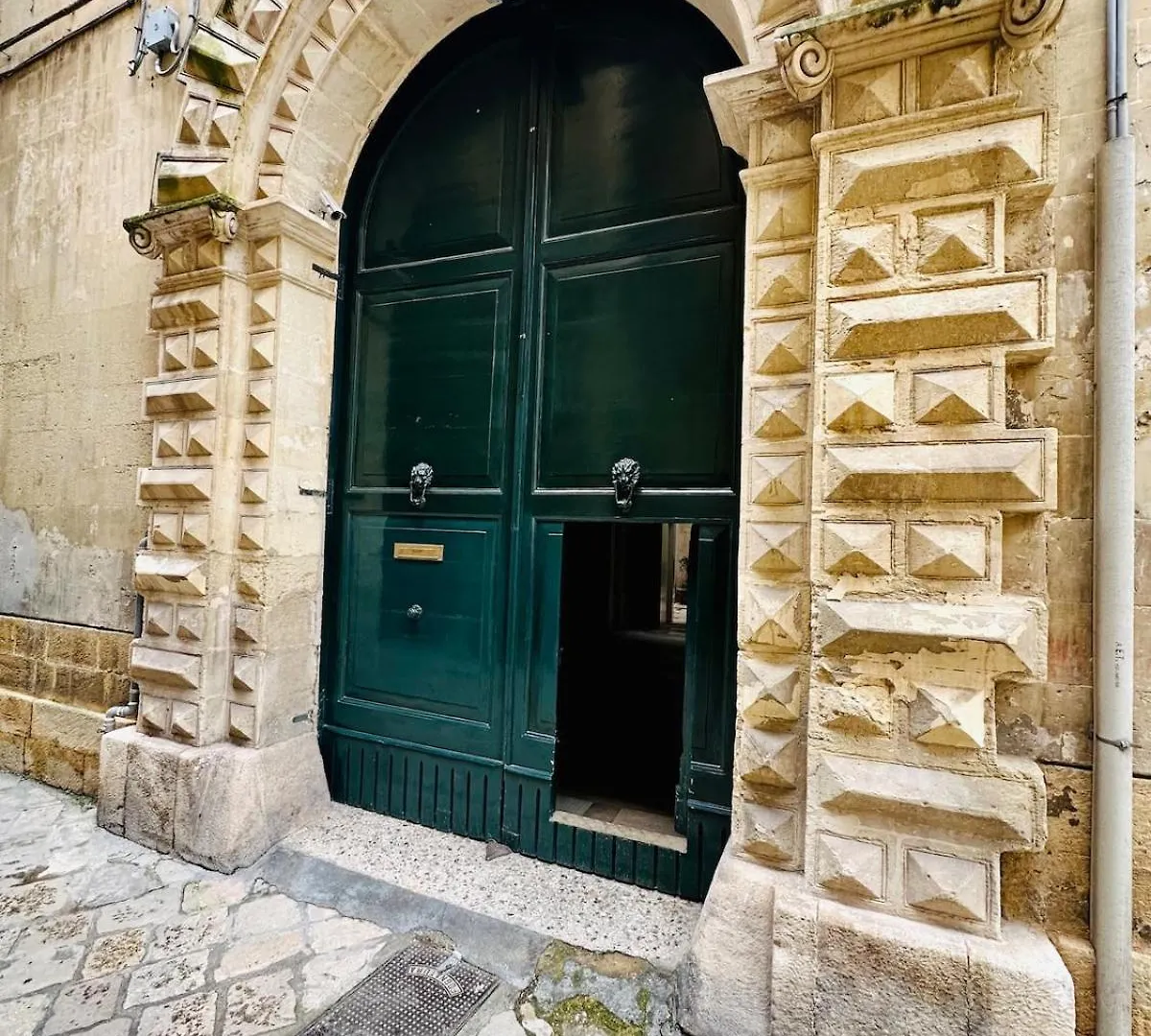 Prato Suite In The Historic Center Лечче
